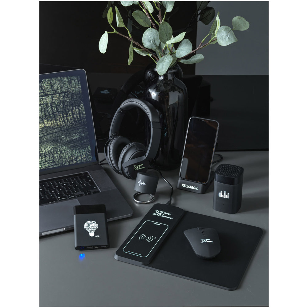 SCX.design P20 5000 mAh Powerbank mit Leuchtlogo