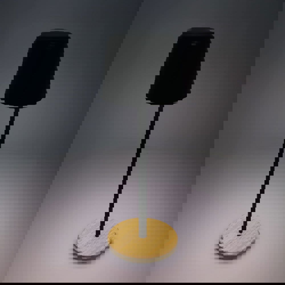 Solis Dimmbare Tischlampe mit Bambusfuß