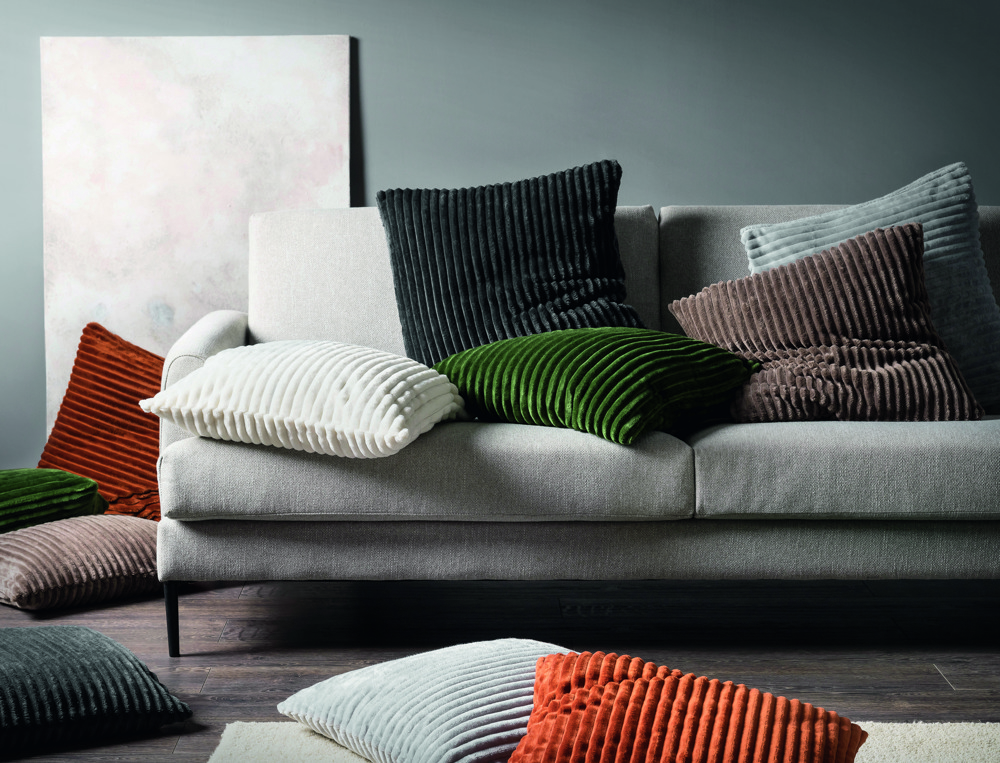 Cord Kissen gefüllt