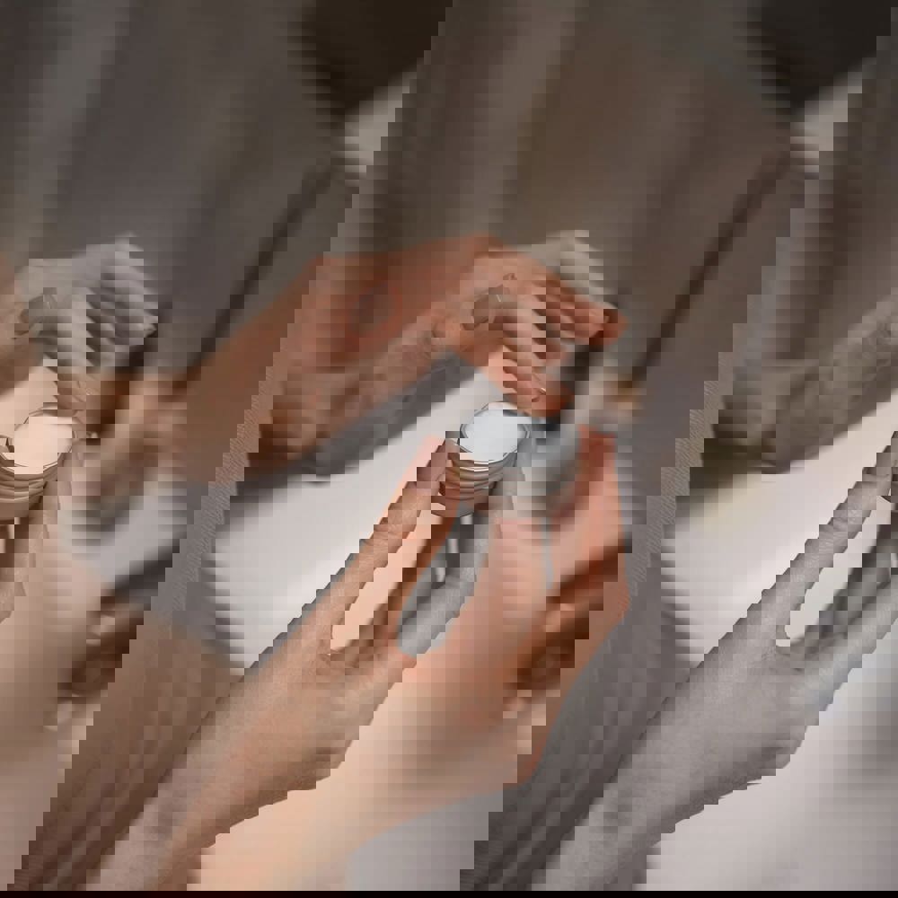 Runde Lippenbalsam-Dose aus recyceltem Aluminium