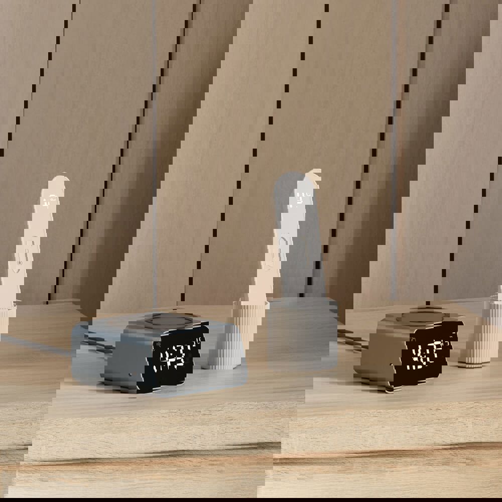 Xoopar Reddi Charge PD Uhr mit kabelloses Ladegerät